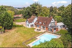 Alleyns Lane, Cookham Dean, Berkshire, SL6 9AD