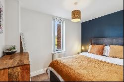 Clapham Court Terrace, Kings Avenue, London, SW4 8DT