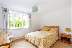 Woolhampton, Reading, Berkshire, RG7 5RT