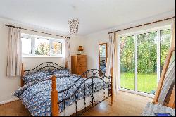 Woolhampton, Reading, Berkshire, RG7 5RT