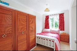 Woolhampton, Reading, Berkshire, RG7 5RT