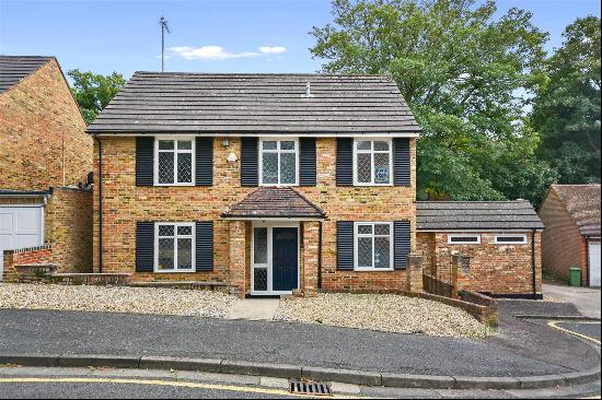 Northbrook Drive, Northwood, Middlesex, HA6 2YU