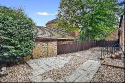 Northbrook Drive, Northwood, Middlesex, HA6 2YU