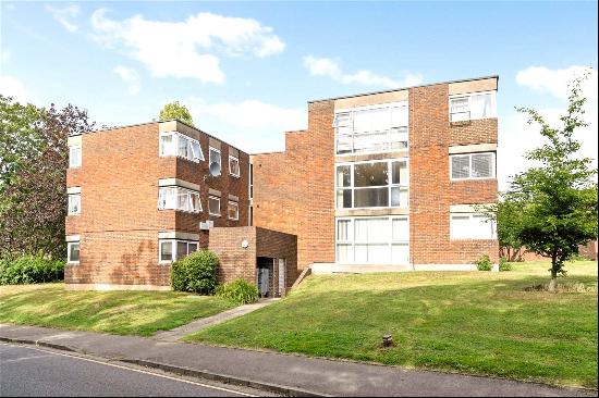 Dormans Close, Northwood, Middlesex, HA6 2FX