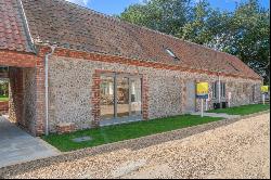 Beeston Hall Farm Barns, Beeston Regis, Cromer, Norfolk, NR27 9NG