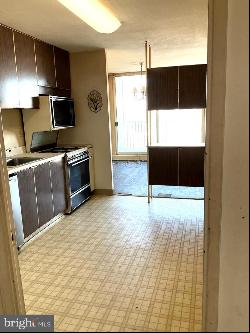 3900 Ford Road Unit 11R, Philadelphia PA 19131