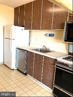 3900 Ford Road Unit 11R, Philadelphia PA 19131