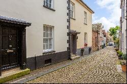 Lombard Street, Petworth, West Sussex, GU28 0AG