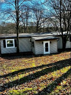 103 Mcclellan Dr, Summit Twp - But PA 16001