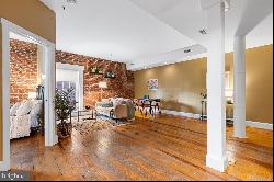 38 N Front Street Unit 2B, Philadelphia PA 19106