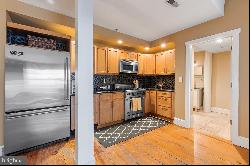 38 N Front Street Unit 2B, Philadelphia PA 19106