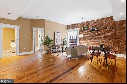 38 N Front Street Unit 2B, Philadelphia PA 19106