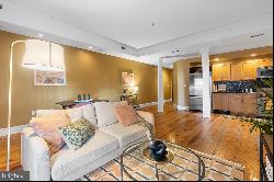 38 N Front Street Unit 2B, Philadelphia PA 19106