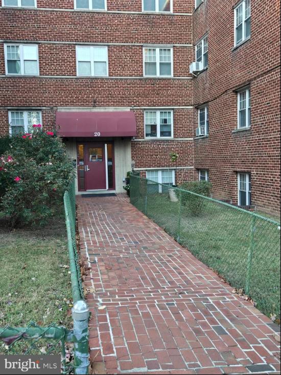 20 Chesapeake Street SE Unit 40, Washington DC 20032