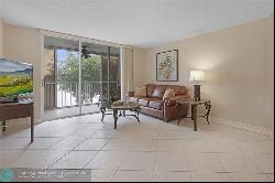 7514 N Devon Dr #211, Fort Lauderdale FL 33321