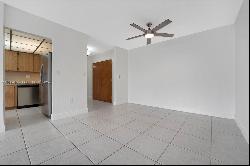 1350 SW 122nd Ave Unit 115, Miami FL 33184