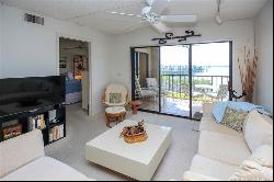 4620 NE Sandpebble Trace Unit 105, Stuart FL 34996