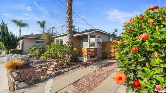 1411 Ximeno Avenue, Long Beach CA 90804