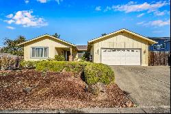 5709 Reynaud Court, Santa Rosa CA 95409