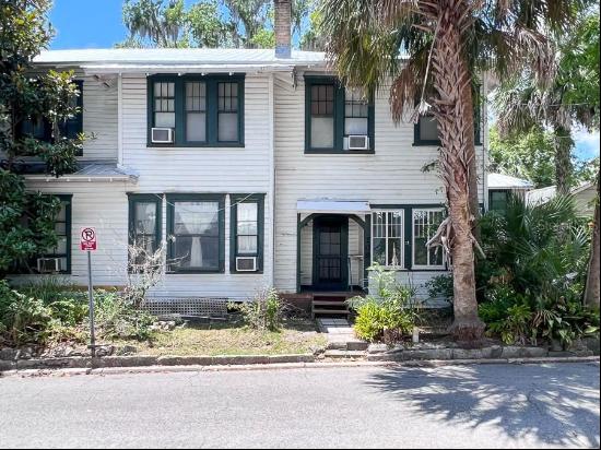 208 NE 4th Street, Gainesville FL 32601