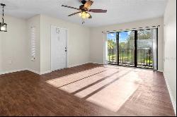 1127 Pine Ridge Circle W #A2, Tarpon Springs FL 34688