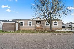 13915 Washington Drive, Plymouth MI 48170