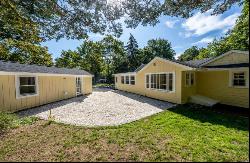 4 Windward Way, Falmouth MA 02540