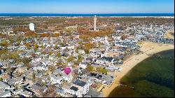 176 Commercial St #2, Provincetown MA 02657