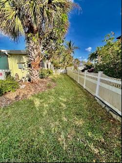 27251 Patrick St, Bonita Springs FL 34135