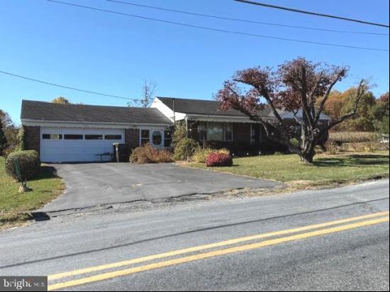 323 Long Lane Road, Walnutport PA 18088