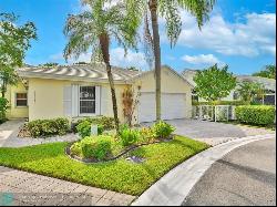 15280 Wilshire Ct, Pembroke Pines FL 33027