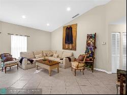 15280 Wilshire Ct, Pembroke Pines FL 33027