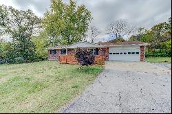 1221 Birdie Hills Road, St Peters MO 63376