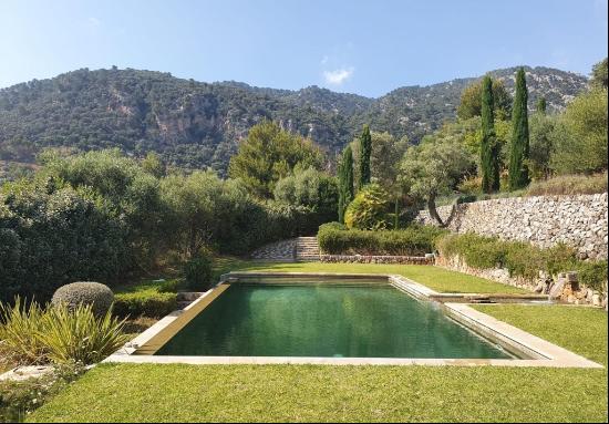 Nice rustic finca with pool and guest apartment for sale in Vall, Valldemossa 07170