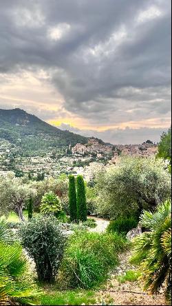 Nice rustic finca with pool and guest apartment for sale in Vall, Valldemossa 07170