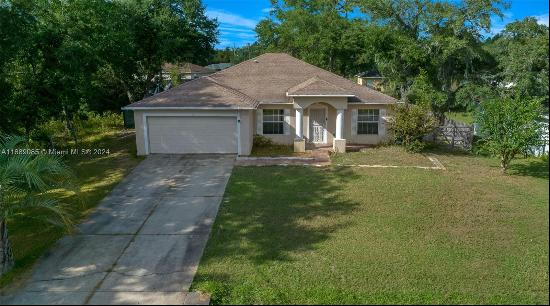 6 Fir Dr Court, Ocala FL 34472