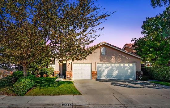 19613 Sunrise Summit Drive, Santa Clarita CA 91351