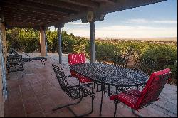 1008 Vista Encantada, Taos NM 87571