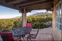 1008 Vista Encantada, Taos NM 87571