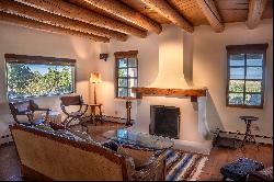 1008 Vista Encantada, Taos NM 87571