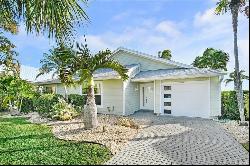 3961 NE Breakwater Drive, Jensen Beach FL 34957