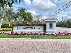 1035 Tarpon Cove DR #202, Naples FL 34110