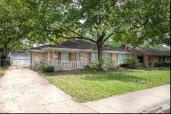 3418 Linkwood Drive, Houston TX 77025