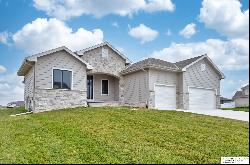 11527 S 117th Street, Papillion NE 68046