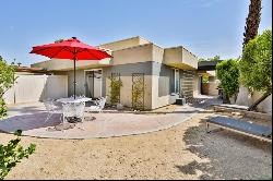 1421 Sunflower Circle N, Palm Springs CA 92262