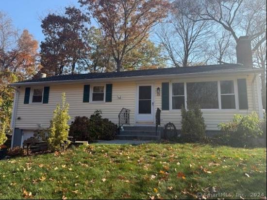 69 Dogwood Lane, Meriden CT 06450