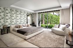 Modern single-storey villa set on an extensive plot in Marbella,, Marbella 29604