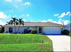 2206 SW 39th St, Cape Coral FL 33914