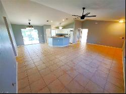 2206 SW 39th ST, Cape Coral FL 33914