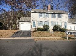 33 Waterview Drive, Windsor CT 06095